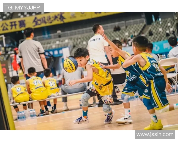 黄军独家分享篮球心得与技巧提升之道助你成为球场明星 黄军独家分享篮球心得与技巧提升之道助你成为球场明星