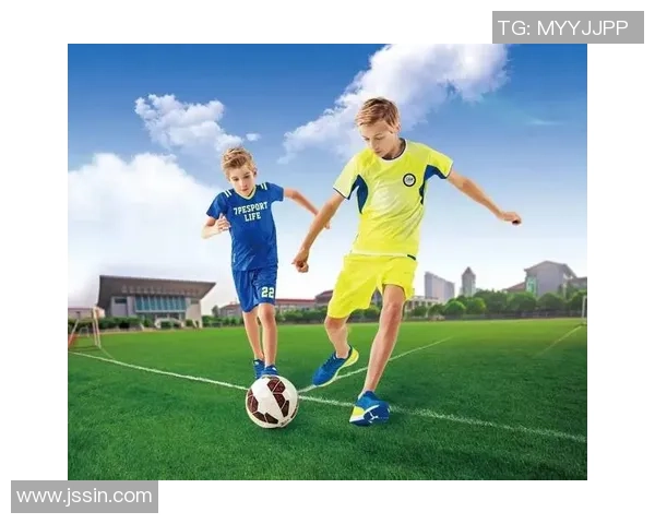 优质正品足球短裤推荐让你在球场上尽显风采与舒适感