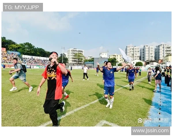 喜力足球版带你领略激情四射的绿茵场，畅享每一场精彩赛事的无限魅力与乐趣